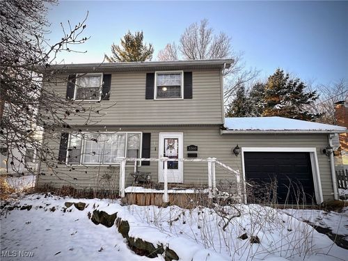 3360 Allendale Ave, Youngstown, OH, 44511-2629 | Card Image