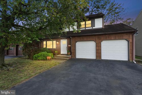 282 Clermont Ter, Union, NJ, 07083-8003 | Card Image