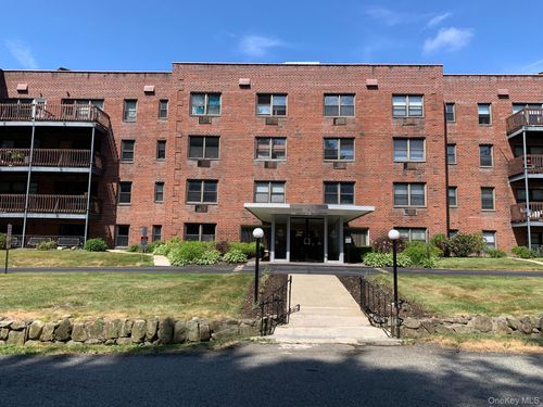 l14-5 Oakdale Mnr, Suffern, NY, 10901-5723 | Card Image