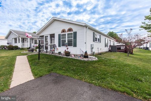 97 Acorn Ct E, NEW HOPE, PA, 18938-1542 | Card Image