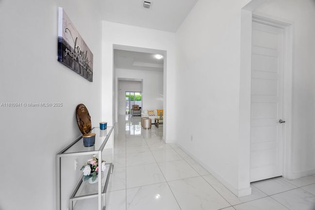 15037 Sw 174 Th St, House other with 4 bedrooms, 4 bathrooms and null parking in Miami FL | Image 29
