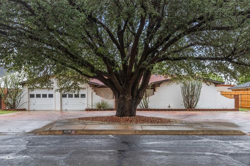 3520 Stanolind Ave, Midland, TX, 79707-6624 | Card Image