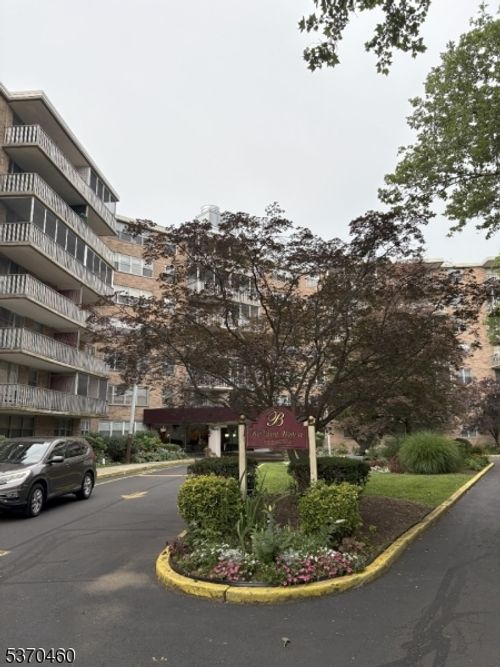 apt-7e-530 Valley Rd, Montclair, NJ, 07043-2736 | Card Image