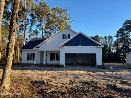 4066 Hunters Trl, Jacksonville, NC, 28546-4852 | Card Image