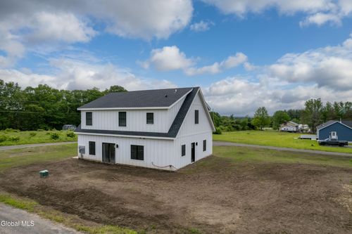 72 S Plattekill Rd, Greenville, NY, 12083-4409 | Card Image