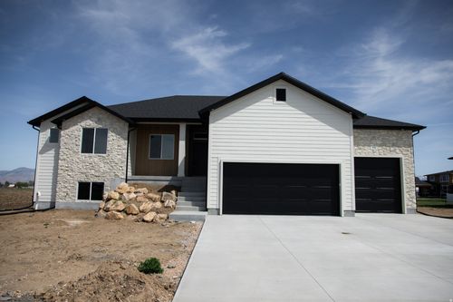 4586 S 6300 W, Hooper, UT, 84315-9809 | Card Image