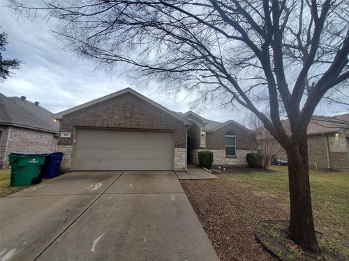 612 Kiowa Dr, Mckinney, TX, 75071-1839 | Card Image