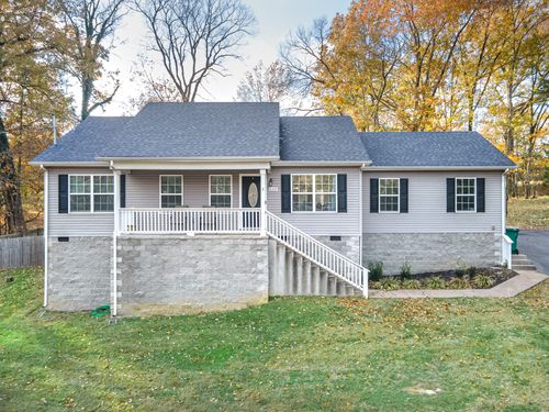 628 Ashwood Ave, Lewisburg, TN, 37091-3606 | Card Image