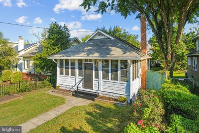 217 Peabody Street Nw, House other with 3 bedrooms, 2 bathrooms and null parking in WASHINGTON DC | Image 2