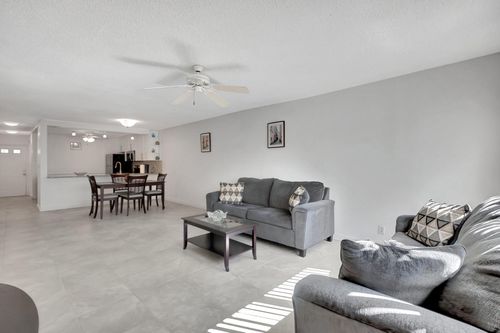 apt-5-9110 Fairbanks Ln, Boca Raton, FL, 33496-2177 | Card Image
