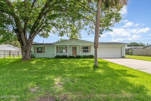 323 Scotland Dr, Holly Hill, FL, 32117-4253 | Card Image