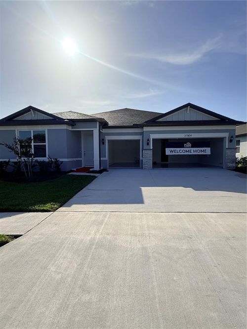 37809 Clinch Cir, ZEPHYRHILLS, FL, 33540-6613 | Card Image