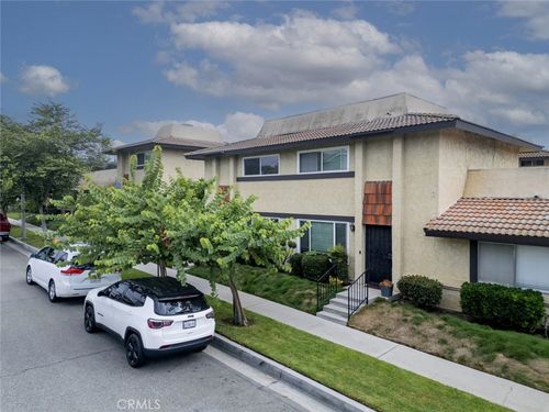 6-581 W Greenwood Ave, La Habra, CA, 90631 | Card Image