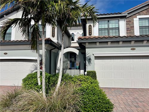 unit-202-9484 Casoria Ct, NAPLES, FL, 34113-8276 | Card Image
