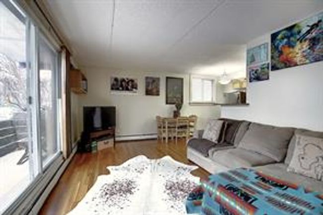 105 - 315 9a St Nw, Condo with 2 bedrooms, 1 bathrooms and 1 parking in Calgary AB | Image 11