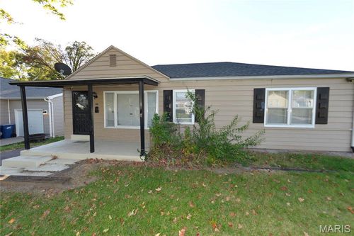 6127 Shillington Dr, Saint Louis, MO, 63134-2254 | Card Image