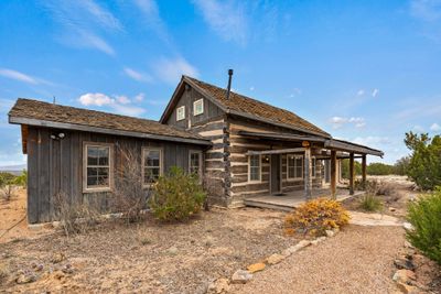 84 Silver Spur Trail, House other with 3 bedrooms, 2 bathrooms and 10 parking in Cerrillos NM | Image 1