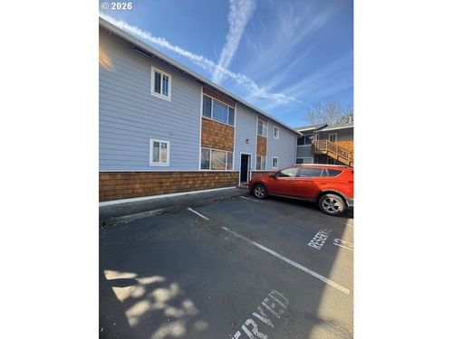 201-3925 Sw Multnomah Blvd, Portland, OR, 97219-3567 | Card Image