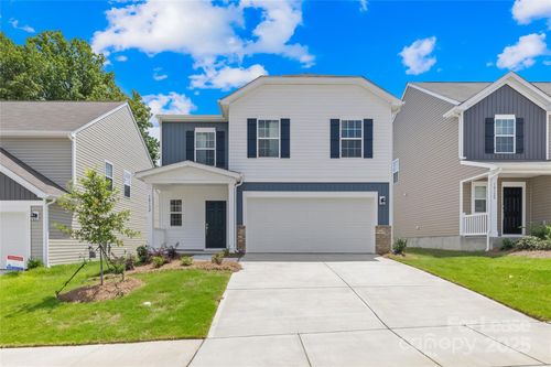 10132 Chatham Run Ln, Charlotte, NC, 28262-3074 | Card Image