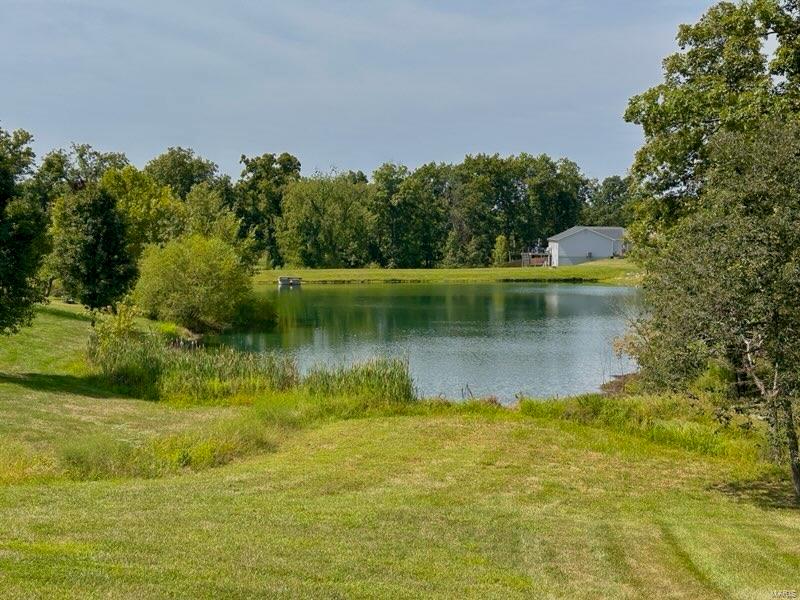 Walnut Hollow Dr, Wright City, MO 63390