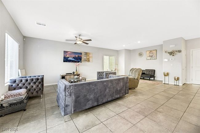 1054 Twincrest Ave, House other with 4 bedrooms, 3 bathrooms and null parking in North Las Vegas NV | Image 8