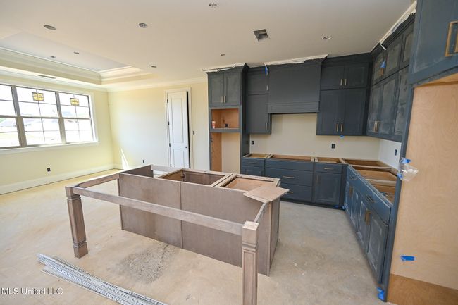Kitchen | Image 10