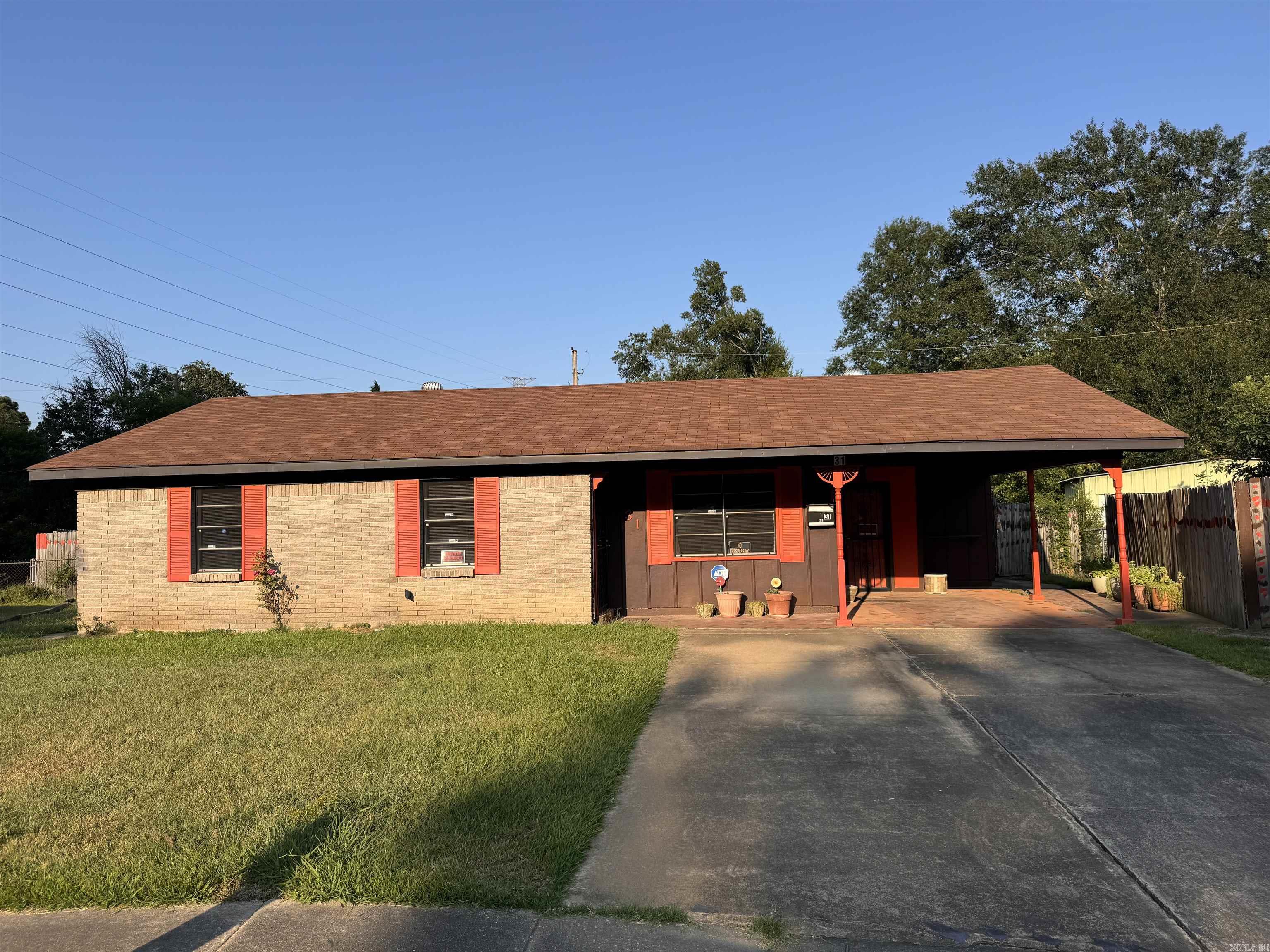 Southern Ct, White Hall, AR 71602