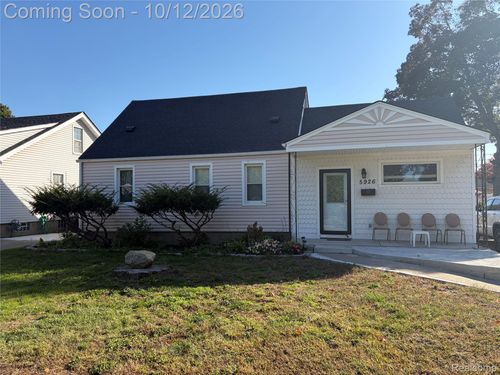 5926 N Silvery Ln, Dearborn Heights, MI, 48127-3127 | Card Image