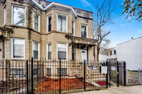 2714 W Lexington St, Chicago, IL, 60612-3429 | Card Image