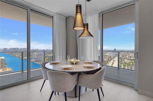r2008-4010 S Ocean Dr, Hollywood, FL, 33019-3063 | Card Image