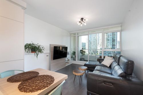 610-657 Whiting Way, Coquitlam, BC, V3J0J6 | Card Image