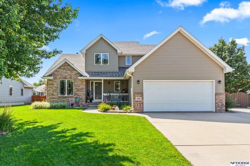 1329 Brewer Dr, Fremont, NE, 68025-2095 | Card Image