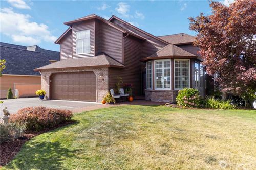 1512 Tara St, Kelso, WA, 98626-5251 | Card Image