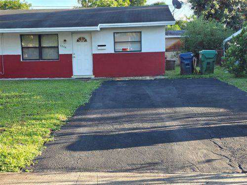 5204 Nw 15th Ct, Lauderhill, FL, 33313-5462 | Card Image