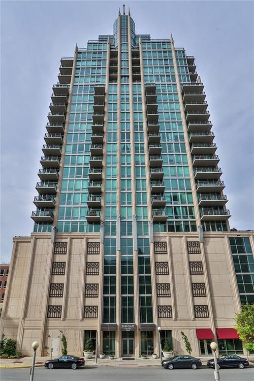apt-801-4909 Laclede Ave, Saint Louis, MO, 63108-1446 | Card Image