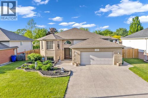 245 Gignac Cres, Lasalle, ON, N9J3S4 | Card Image