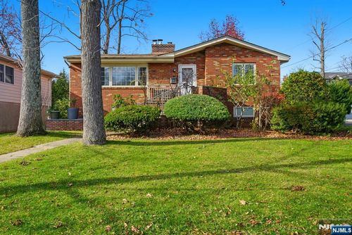 36 Marjorie Ter, Englewood Cliffs, NJ, 07632-3007 | Card Image