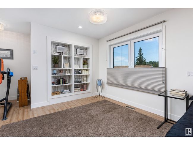 116 Main St, House other with 4 bedrooms, 3 bathrooms and 6 parking in Kingman AB | Image 14