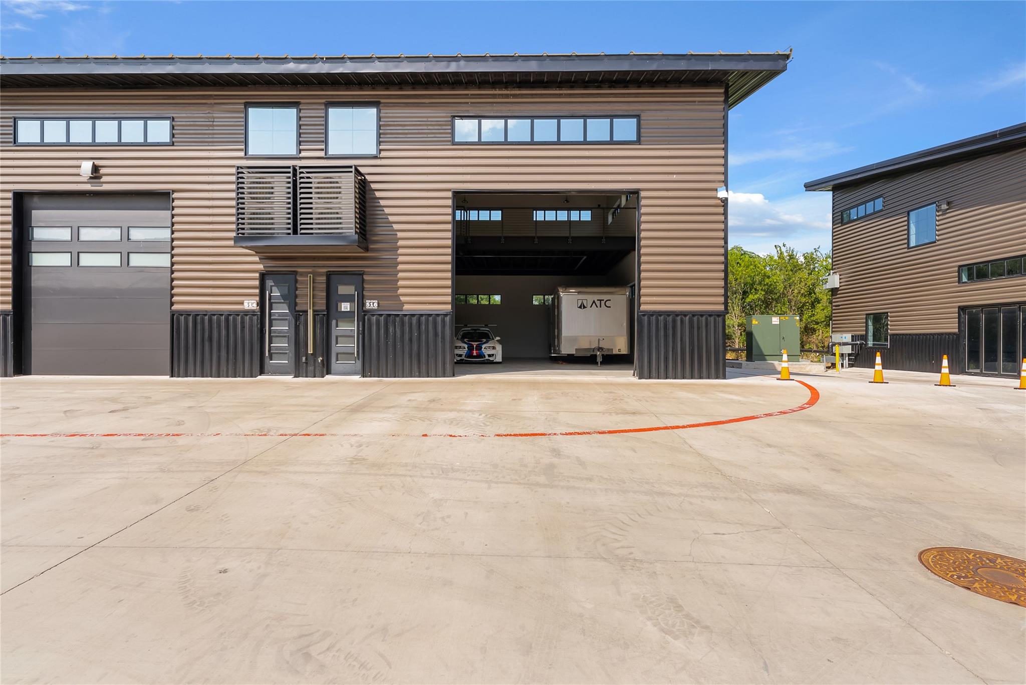 Commercial Sale in Del Valle 3