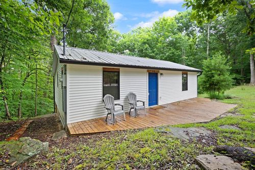 318 Woodland Dr, Mammoth Cave, KY, 42259-8190 | Card Image