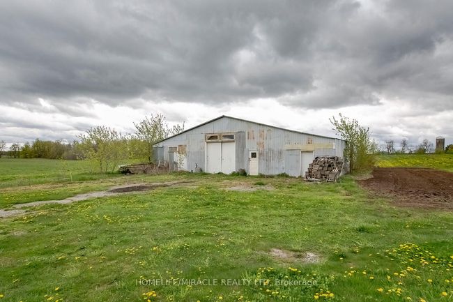 18330 Mountainview Rd, House other with 3 bedrooms, 1 bathrooms and 18 parking in Caledon East ON | Image 21
