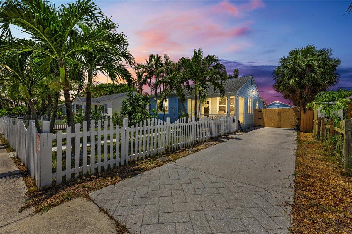 Residential in Lake Worth Beach 2