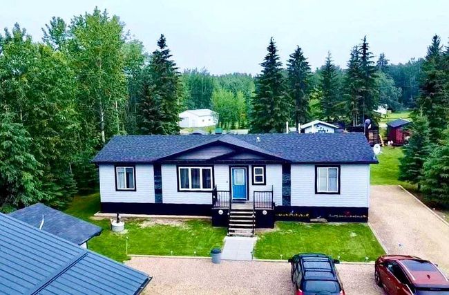 350 14579 Township Rd 690, Home with 3 bedrooms, 2 bathrooms and 5 parking in Lac La Biche AB | Image 3