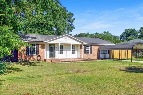 1520 Darvel Ave, Fayetteville, NC, 28304-5542 | Card Image