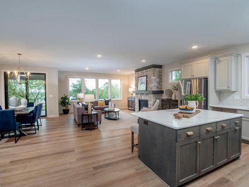 9069 62nd St S, Cottage Grove, MN, 55016-5525 | Card Image