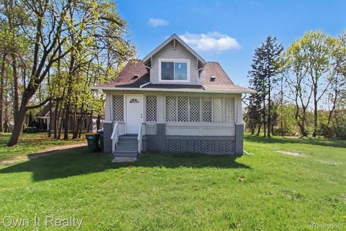 6023 Wayne Rd, Romulus, MI, 48174-1762 | Card Image