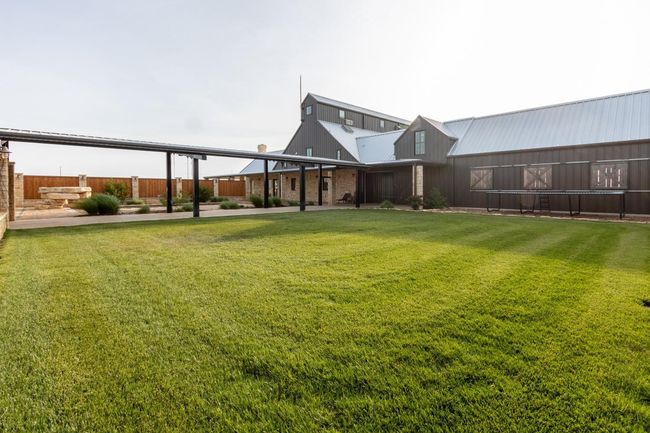 1635 County Road 135, House other with 5 bedrooms, 3 bathrooms and null parking in Hale Center TX | Image 9
