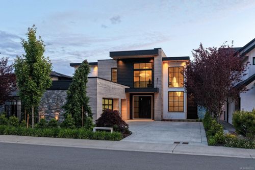 1424 Pinehurst Pl, Langford, BC, V9B3S3 | Card Image