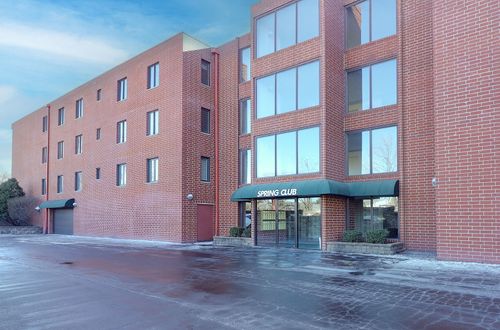 apt-f3-1S045 Spring Rd, Oakbrook Terrace, IL, 60181-4648 | Card Image