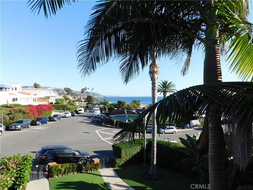 814 Cliff Dr, Laguna Beach, CA, 92651-1815 | Card Image